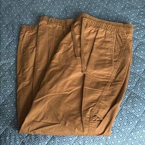 GAP Men's Tan Joggers